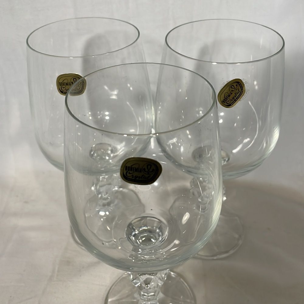 Crystal glasses  - Picture 3 of 7